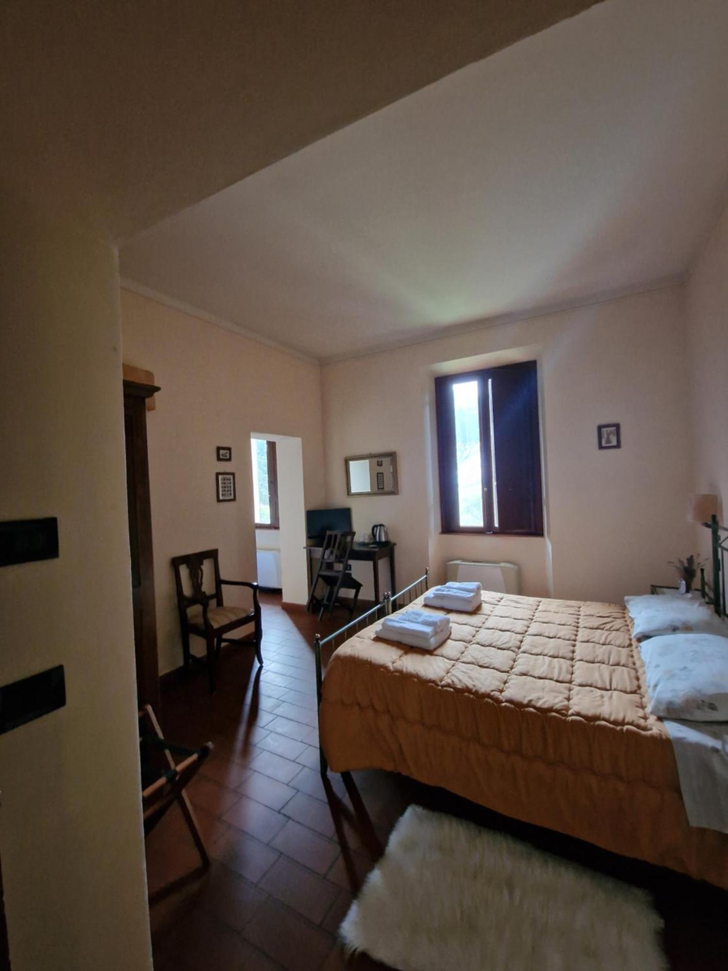 Hotel Ristorante Casa Volpi Arezzo Exterior foto